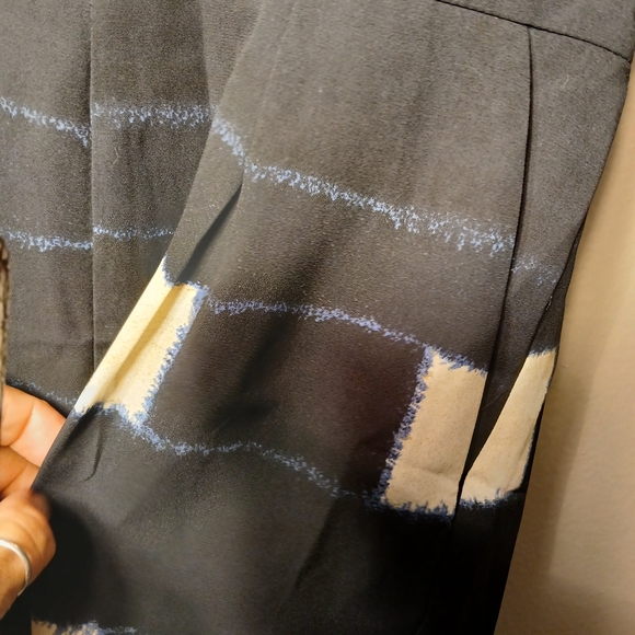 Woman's Size 00 TROUVE Romper Playsuit Navy and Cream Petites - Picture 4 of 4